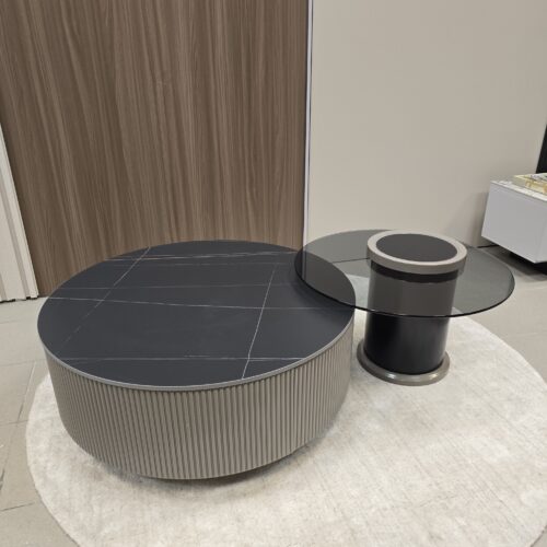 MARSEILLE prémium taupe dohányzóasztal szett fekete Sahara Noir szinterezett kőlappal és füstüveg lerakóasztallal.