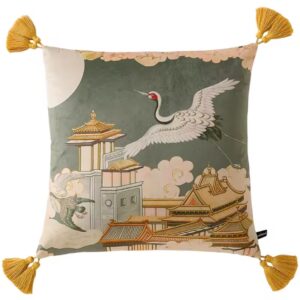 KYOTO CRANE LUXE prémium bársony díszpárnahuzat darumotívummal, keleti építészeti mintával és arany bojtokkal.